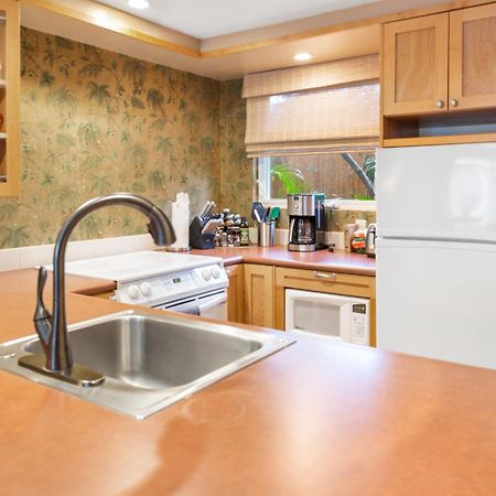 Lotus Suite, 1 Bedroom, Sleeps 4, Pool & Bbq, Pre-Renovation Summer Sale キヘイ エクステリア 写真