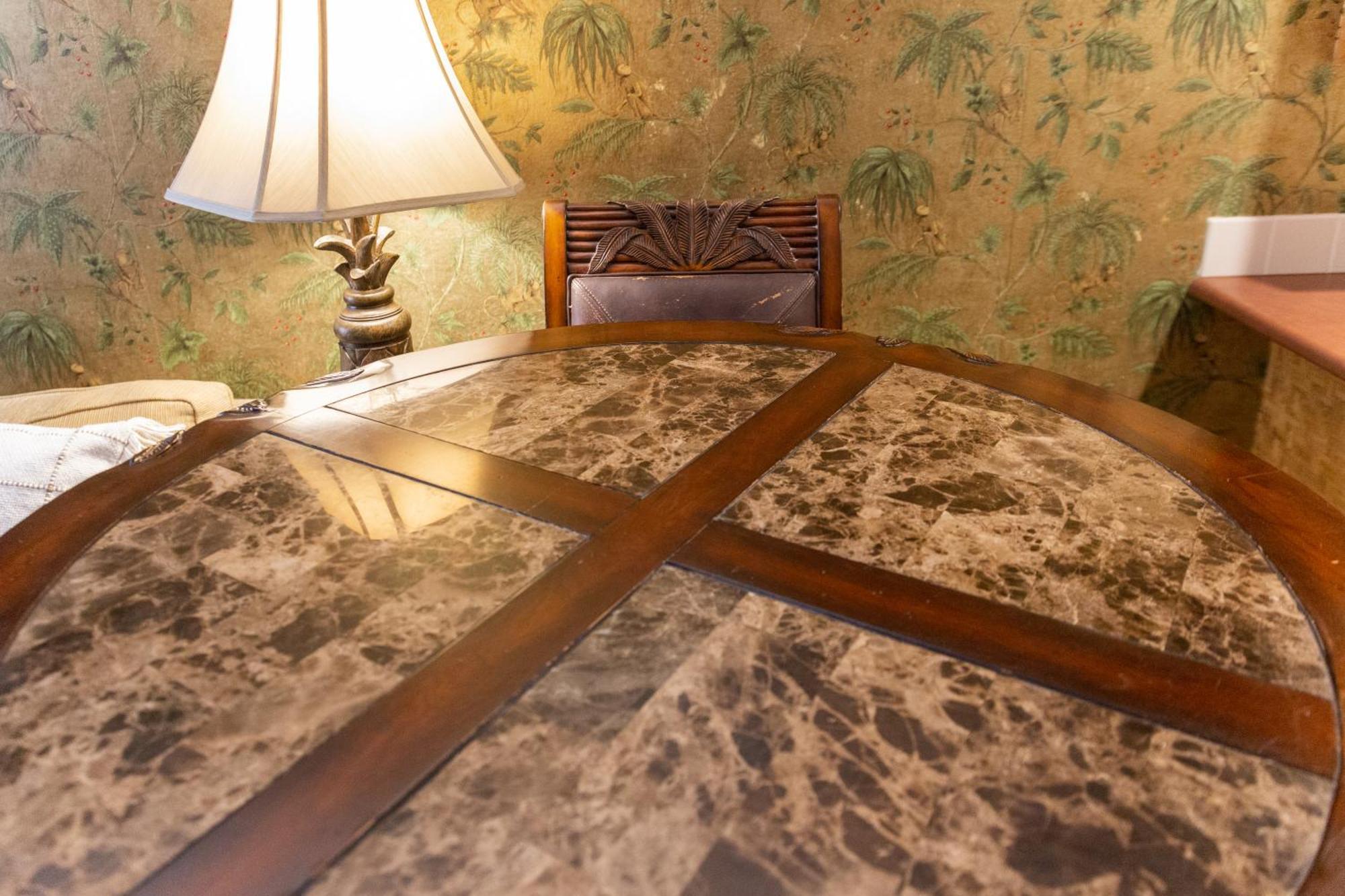 Lotus Suite, 1 Bedroom, Sleeps 4, Pool & Bbq, Pre-Renovation Summer Sale キヘイ エクステリア 写真