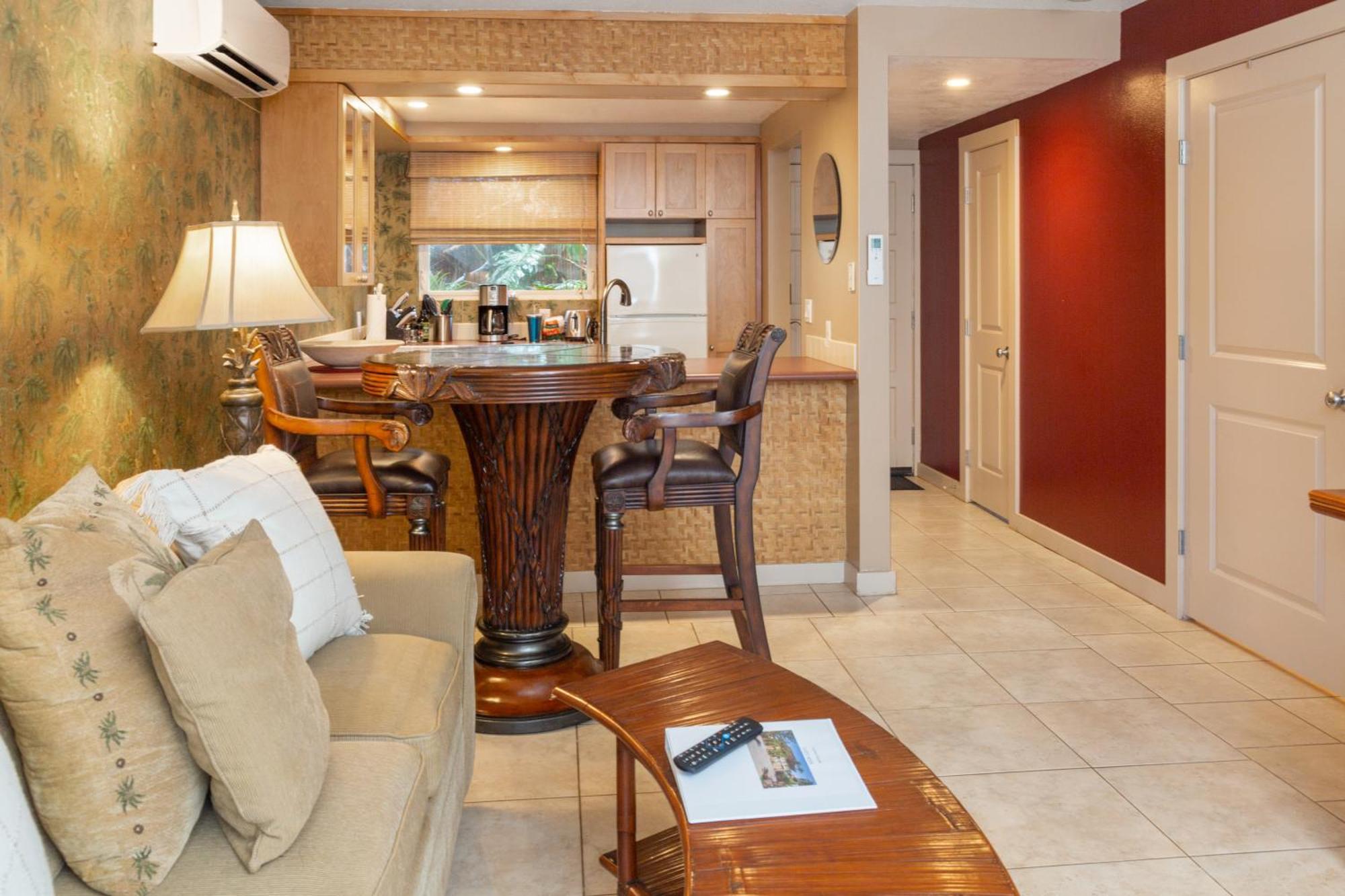 Lotus Suite, 1 Bedroom, Sleeps 4, Pool & Bbq, Pre-Renovation Summer Sale キヘイ エクステリア 写真
