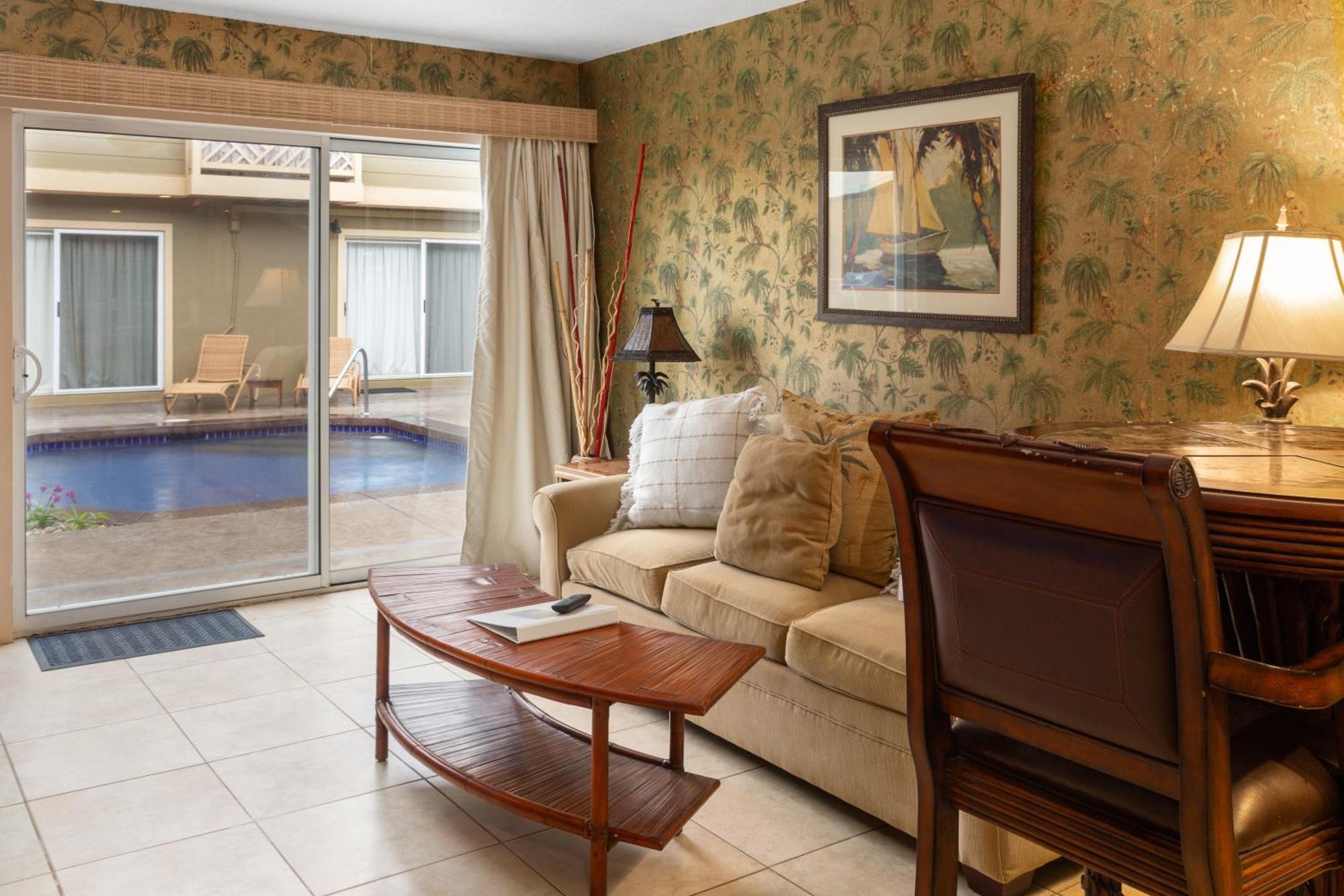 Lotus Suite, 1 Bedroom, Sleeps 4, Pool & Bbq, Pre-Renovation Summer Sale キヘイ エクステリア 写真