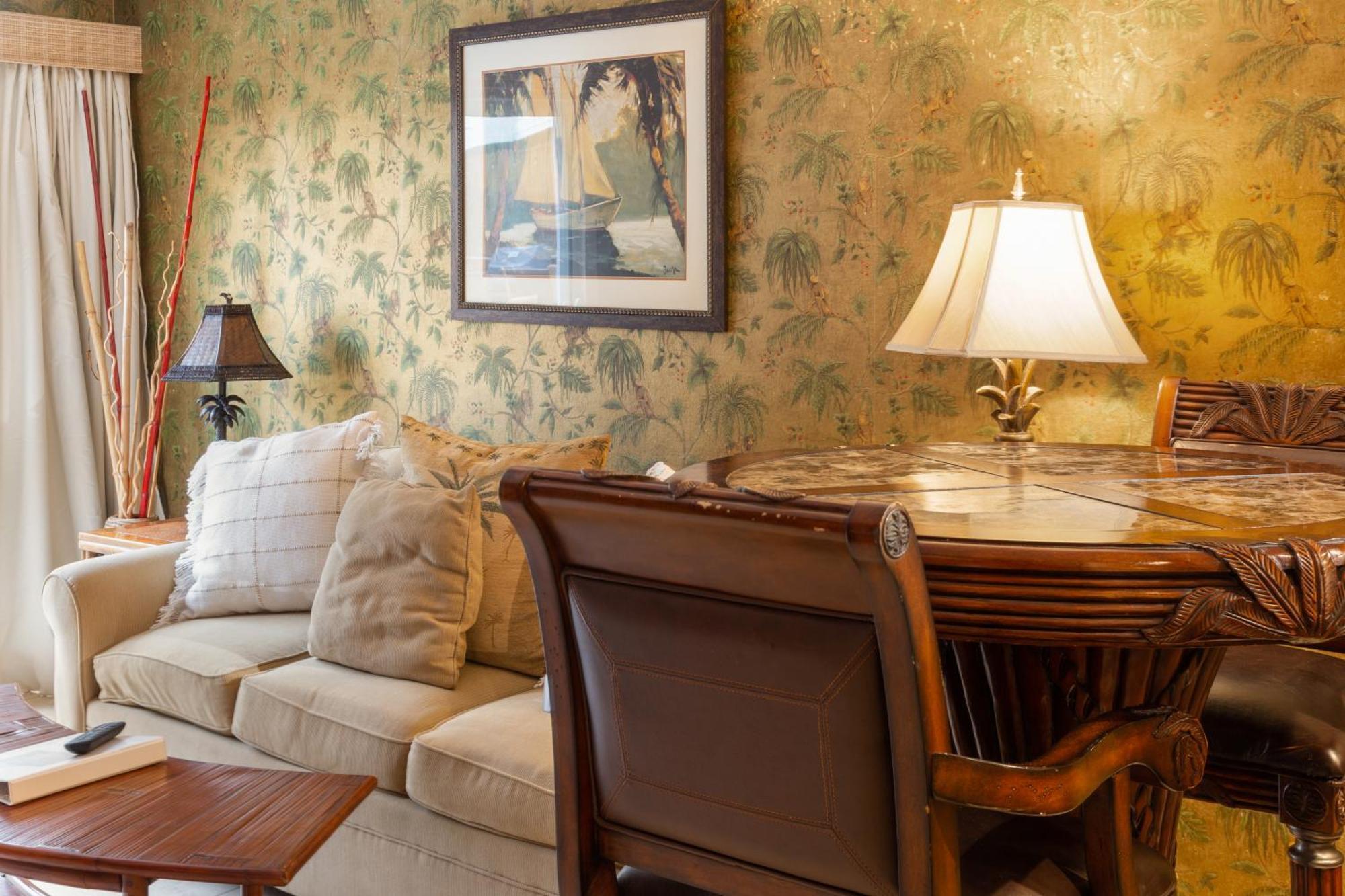 Lotus Suite, 1 Bedroom, Sleeps 4, Pool & Bbq, Pre-Renovation Summer Sale キヘイ エクステリア 写真