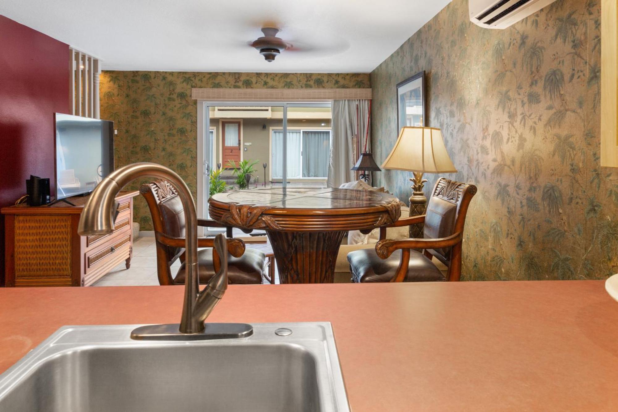 Lotus Suite, 1 Bedroom, Sleeps 4, Pool & Bbq, Pre-Renovation Summer Sale キヘイ エクステリア 写真