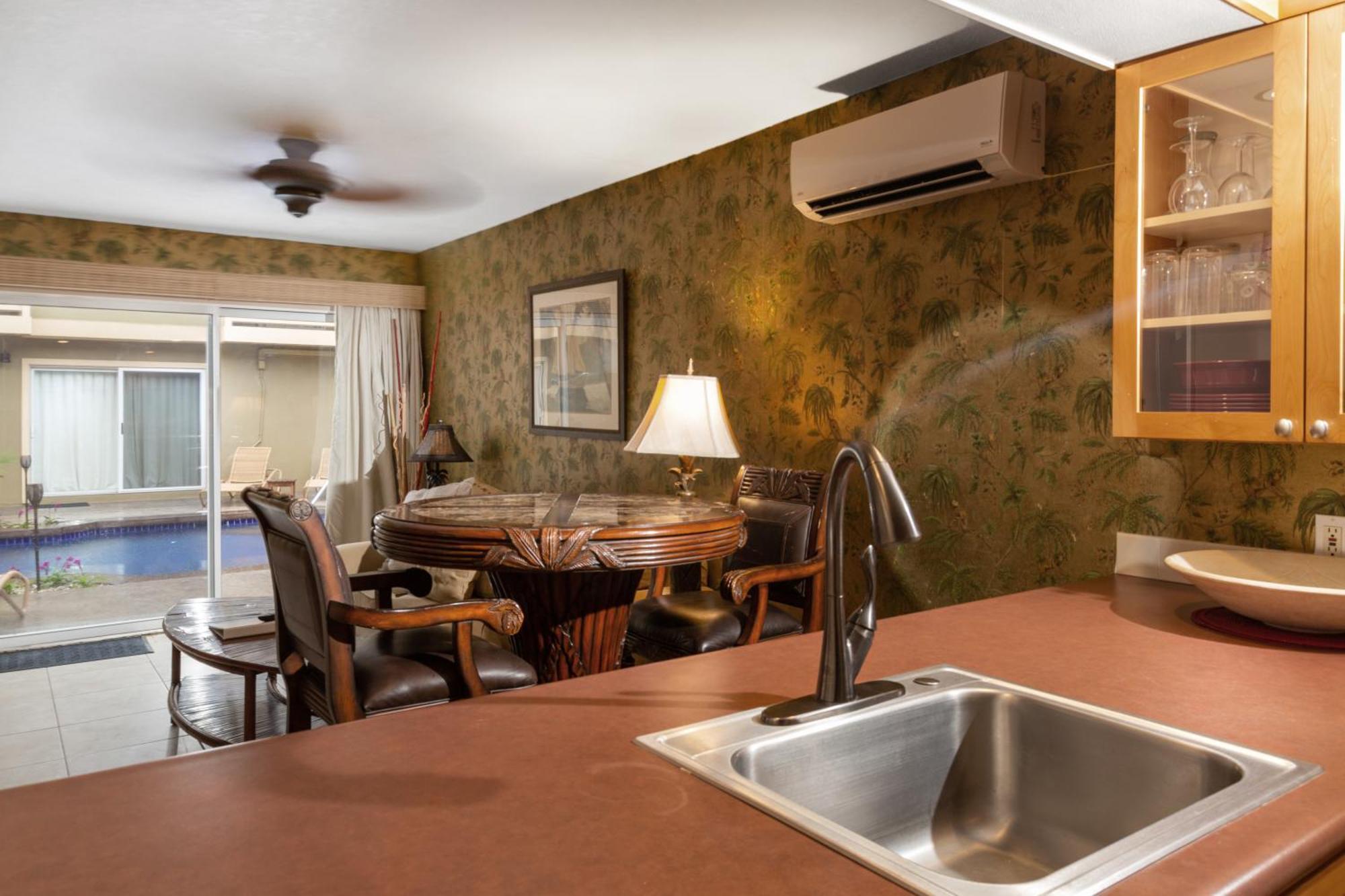Lotus Suite, 1 Bedroom, Sleeps 4, Pool & Bbq, Pre-Renovation Summer Sale キヘイ エクステリア 写真